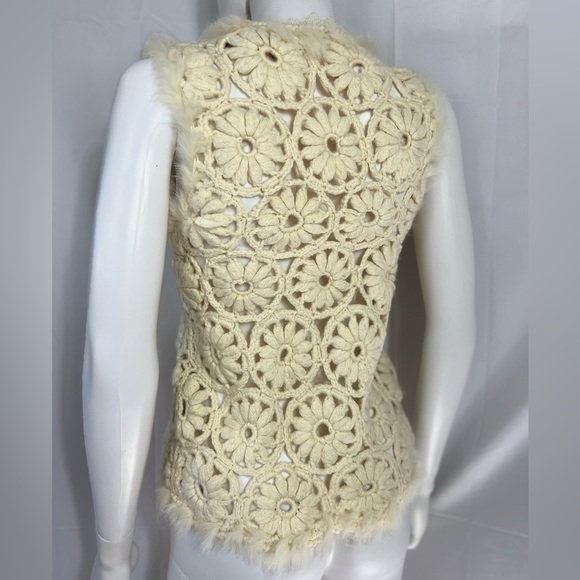 Dolce Cabo | Crochet Vest Rabbit Fur | White | Eyelet Lace Detail | Small - Picture 4 of 5